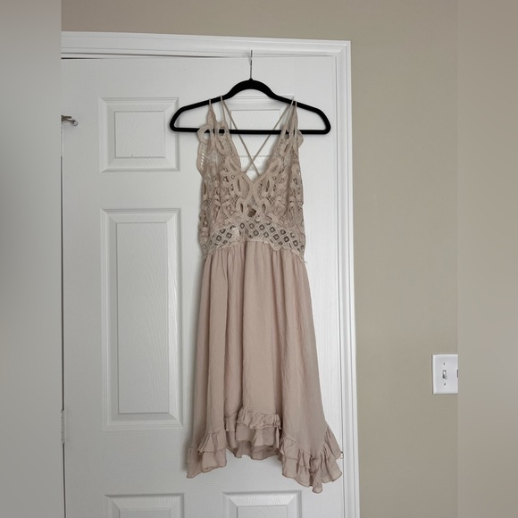 Dresses & Skirts - Cream Lace Dress Size M Adjustable Straps MIDI Length Great Condition